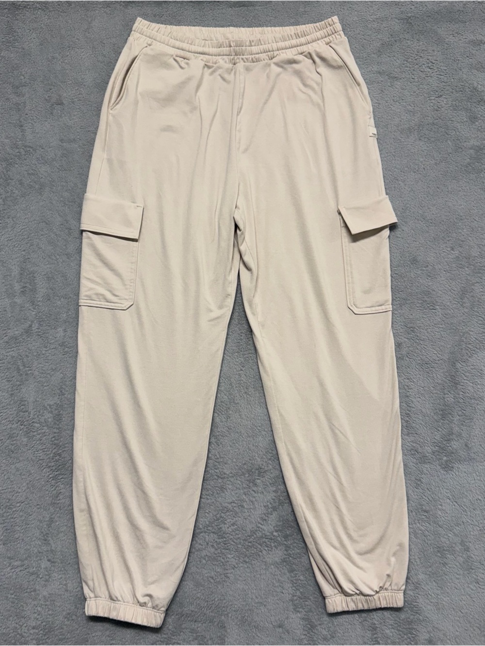 Vuori Pants Womens Small Tan Boyfriend Cargo Jogger Sweatpants VW4062